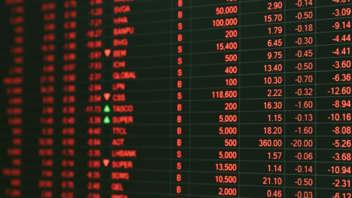 Crypto Radar: Bitcoin zakt onder 72.000 dollar na opening van de Amerikaanse markt Bitcoin onder $100.000: $700 miljoen verdampt in cryptomarktdaling