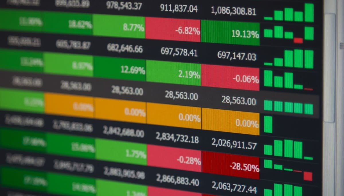 Crypto Radar: Rust rond Bitcoin, maar andere crypto vliegen omhoog Crypto Radar: bitcoin blijft dicht bij $100.000, ethereum stijgt hard