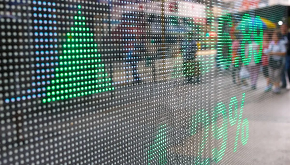 Crypto Radar: dit is waarom de koersen zo hard stijgen vandaag groene cijfers op bord