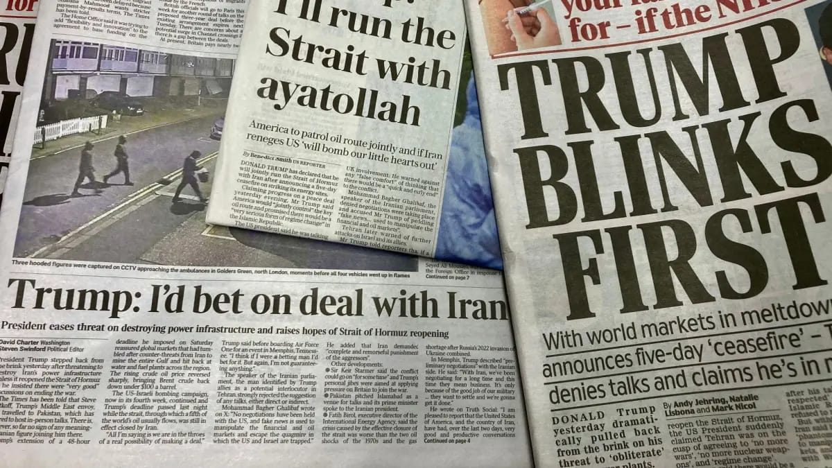 Crypto Rewind: Beleggers geloven in deal met Iran en nieuwe altcoins Een afbeelding van krantenkoppen over een deal tussen Iran en Trump