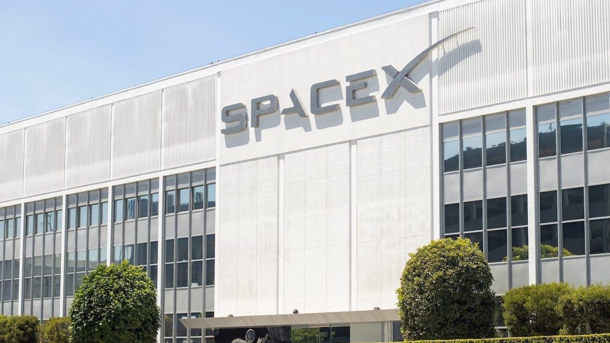 Elon Musks SpaceX boekt recordomzet, maar het aandeel daalt 7%