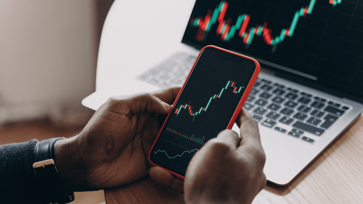 Cryptohandelaar zet 2.250 euro in op virale cryptomunt en is nu miljonair