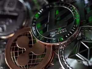 bitcoin_herstelt_enigsinz_en_komt_in_de_buurt_van_de_7000_dollar