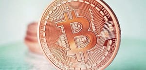 bitcoin_komt_even_boven_de_7300_dollar_uit_cryptomarkt_hoogste_waarde_in_drie_weken
