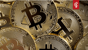 Bitcoin_BTC_blijft_boven_de_8.000_maar_vormt_dalende_trendlijn_cryptomarkt_beweegt_zijwaarts Bitcoin (BTC) blijft boven de $8.000 maar vormt dalende trendlijn, cryptomarkt beweegt zijwaarts