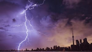 Bitcoin_BTC_en_ethereum_ETH_flash_crashes_zorgden_voor_grote_verliezen_klanten_van_Kraken_eisen_compensatie Bitcoin koers flash crash en ethereum bereikt ATH! John bekijkt shiba inu, chainlink en meer