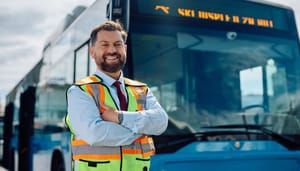 Achter het stuur in Nederland: wat verdienen busschauffeurs?