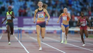Femke-Bol Nederlandse atleet wint goud op WK atletiek: wat zijn de verdiensten?