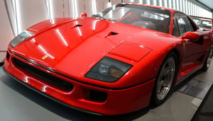 Ferrari-F40 Digitale Ferrari als crypto verkocht voor enorm miljoenenbedrag