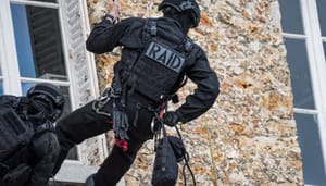 Politie-inval Nederlander die 56 miljoen stal en crypto kocht gearresteerd door FIOD