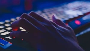 Poly_Network_hacker_retourneert_helft_gestolen_crypto_van_grootste_DeFi_hack_ooit_beweert_dat_dit_het_plan_was Poly Network hacker retourneert helft gestolen crypto van grootste DeFi hack ooit, beweert dat dit het plan was