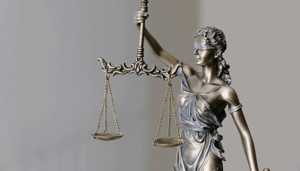 Ripple (XRP) dient antwoord op SEC rechtszaak in toezichthouder veroorzaakte miljardenschade