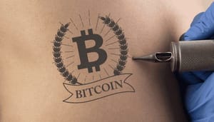 bitcoin-tattoo Bitcoin, dogecoin en NFT tatoeages steeds populairder, groei van 222%