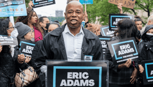 eric-adams-new-york Burgemeester New York ontvangt 1e salaris in bitcoin en ethereum