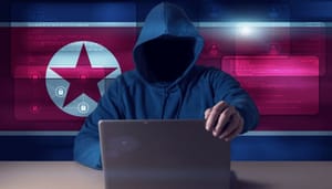noord-korea-hacker Noord-Korea waarschijnlijk achter grote crypto wallet hack