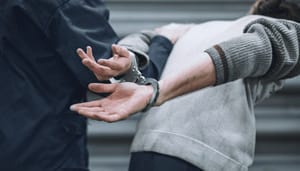 opgepakt Beleggers opgepakt voor 'Crypto Koning' ontvoering en mishandeling