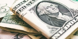 stablecoins-dollar-crypto-1140x570-1-1 Buenas noticias Bitcoin: deuda de EE.UU. crece $22.000 millones al día