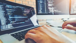 Bitcoin ontwikkelaar vertrekt Bitcoin ontwikkelaar vertrekt vanwege groot netwerkprobleem