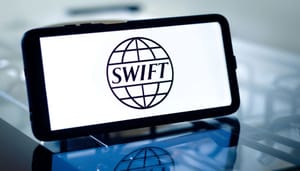 SWIFT SWIFT schudt bankwereld op: Succes met Chainlink en Ethereum