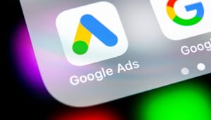 Shutterstock_1158586303 Een nieuw tijdperk: Google's nieuwe beleid omarmt crypto advertenties