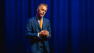 Shutterstock_1831031917 Jordan Peterson klaar met banken, denkt aan bitcoin als oplossing