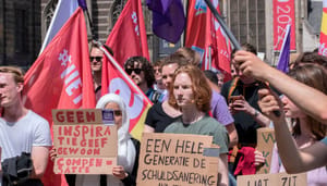 Nederlandse studenten woedend na absurde stijging rente studieschuld Nederlandse studenten woedend na absurde stijging rente studieschuld