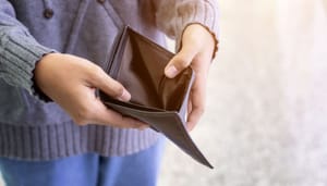 Lege-portemonnee Journalist verliest $1400 aan crypto door eigen artikel