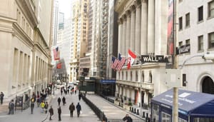 Wall-street wall-street-tradfi-bitcoin-ETF