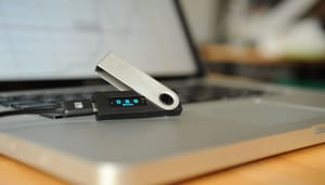 Crypto adoptie in de lift dankzij samenwerking Ledger en Coinbase Crypto adoptie in de lift dankzij samenwerking Ledger en Coinbase