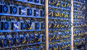 Het bitcoin halving effect: Grote miner ziet inkomsten bijna 50% dalen Het bitcoin halving effect: Grote miner ziet inkomsten bijna 50% dalen