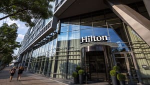 hilton-bitcoin-blockchain El Salvador, país del Bitcoin, abre un hotel único con blockchain