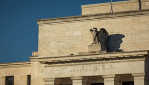 Bitcoin koers onderuit FED rentebesluit Bitcoin koers hard onderuit: 42% kans op 0 renteverlagingen in 2024