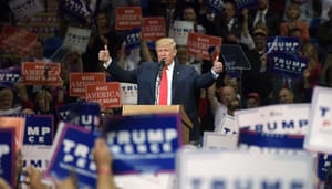 Ondanks rechtszaak dineert Trump met kopers van zijn NFT-collectie