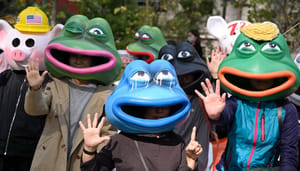 pepe-memecoin-ATH Memecoin pepe haalt grote altcoins in, maar riskeert giga-crash