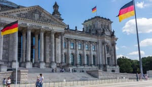 Bitcoin dump Duitsland €2,6 miljard 'Haastige' bitcoin-dump leverde Duitse overheid €2,6 miljard op