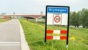 Man (24) uit Nijmegen opgepakt, €12 miljoen aan crypto ingenomen Man (24) uit Nijmegen opgepakt, €12 miljoen aan crypto ingenomen