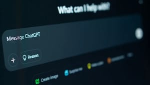 Een foto van de zoekbalk van ChatGPT, een AI van OpenAI Een foto van de zoekbalk van ChatGPT, een AI van OpenAI