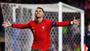 Cristiano Ronaldo vermogen - Shutterstock Hoe verdient Cristiano Ronaldo zijn megafortuin?