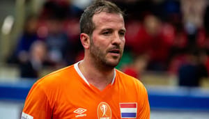 Een afbeelding van de Nederlandse ex-voetballer Rafael van der Vaart, in een oranjetenue voor grote gepensioneerde voetbalspelers Een afbeelding van de Nederlandse ex-voetballer Rafael van der Vaart, in een oranjetenue voor grote gepensioneerde voetbalspelers