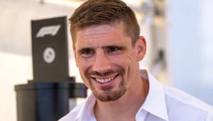 rico-verhoeven-baardje Rico Verhoeven lacht naar camera