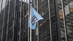 Bernstein New York kan je zzp'er en dienstverband combineren