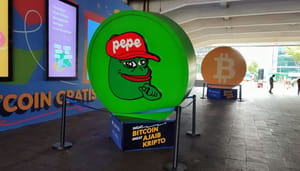Promotie van Bitcoin en Pepe in Jakarta, Indonesië. Promotie van Bitcoin en Pepe in Jakarta, Indonesië.