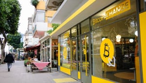Bitcoin winkel Grote investeerders hamsteren massaal bitcoin: schaarste neemt toe