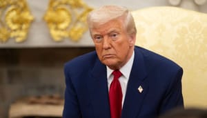 Een afbeelding van Trump in het Witte Huis met goud op de achtergrond Een afbeelding van Trump in het Witte Huis met goud op de achtergrond
