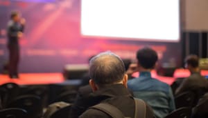 Publiek Onderzoek: Waarom jouw neef wel in crypto zit en je opa niet