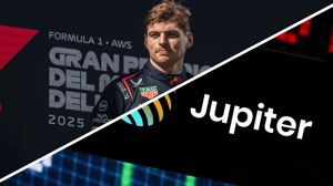 Een split image van Max Verstappen en cryptobeurs Jupiter dat is gebouwd op Solana