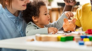 Shutterstock_2231419069 Zoveel zakgeld krijgen kinderen in Nederland nu per leeftijd