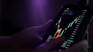 BTC kopen Bitcoin koers op 'kritiek punt' na mega-transacties: dit zit erachter