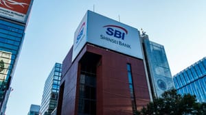Shutterstock_2725553303 Japanse bankgigant SBI lanceert obligatie met XRP-beloningen