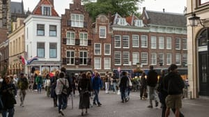 Shutterstock_2707815813 Rabobank verwacht hogere huizenprijzen, crypto populair voor vermogensopbouw